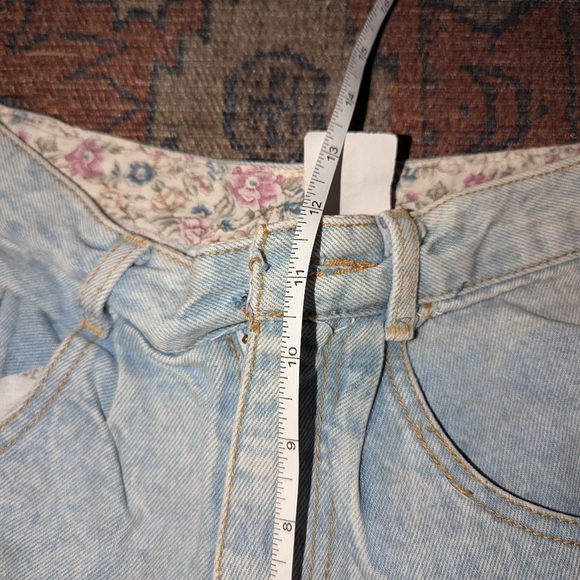 Vintage Patch Floral Jeans - Picture 6 of 7